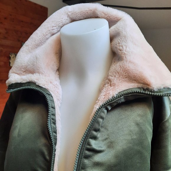 GAP kaki green bomber jacket - Picture 2 of 10
